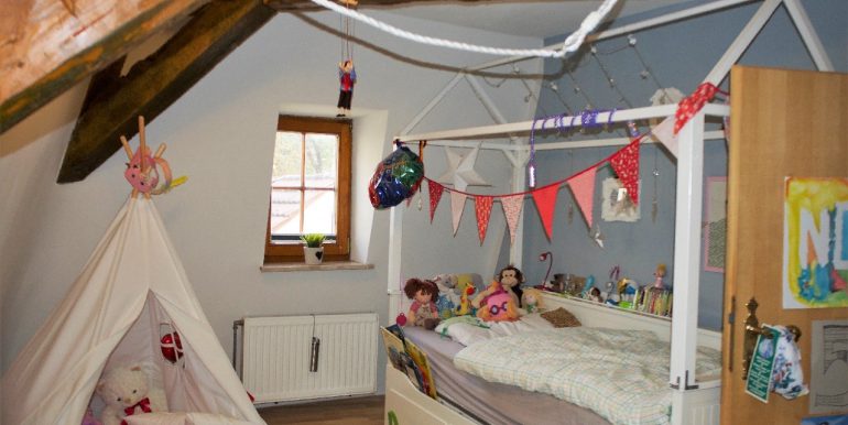 Kinderzimmer im DG