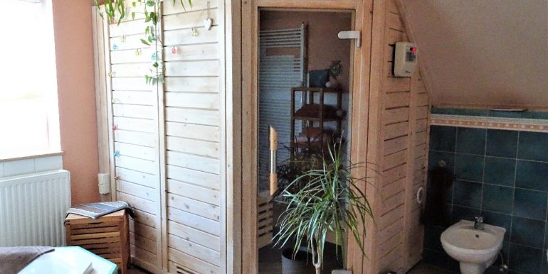 Teilansicht Badezimmer m. Sauna