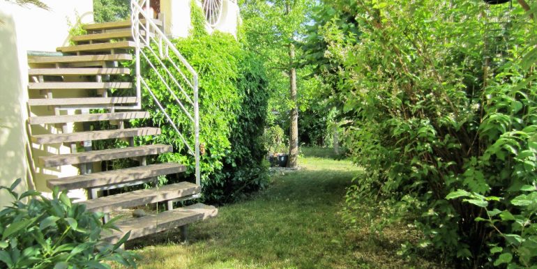 Treppe in den Garten